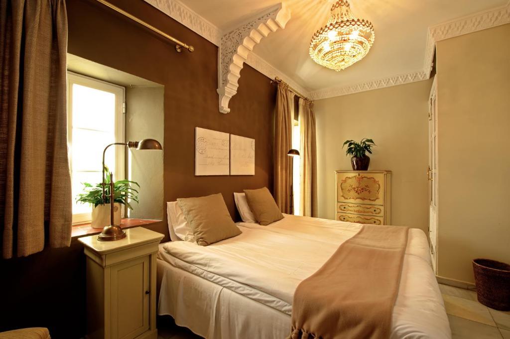 The Town House (Adults Only) Ξενοδοχείο Μαρμπέλλα Εξωτερικό φωτογραφία