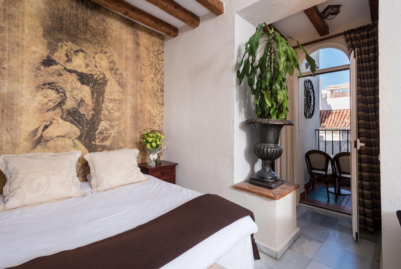 The Town House (Adults Only) Ξενοδοχείο Μαρμπέλλα Εξωτερικό φωτογραφία