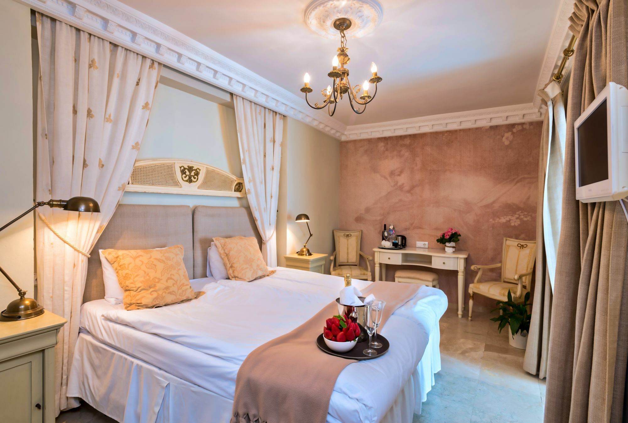 The Town House (Adults Only) Ξενοδοχείο Μαρμπέλλα Εξωτερικό φωτογραφία
