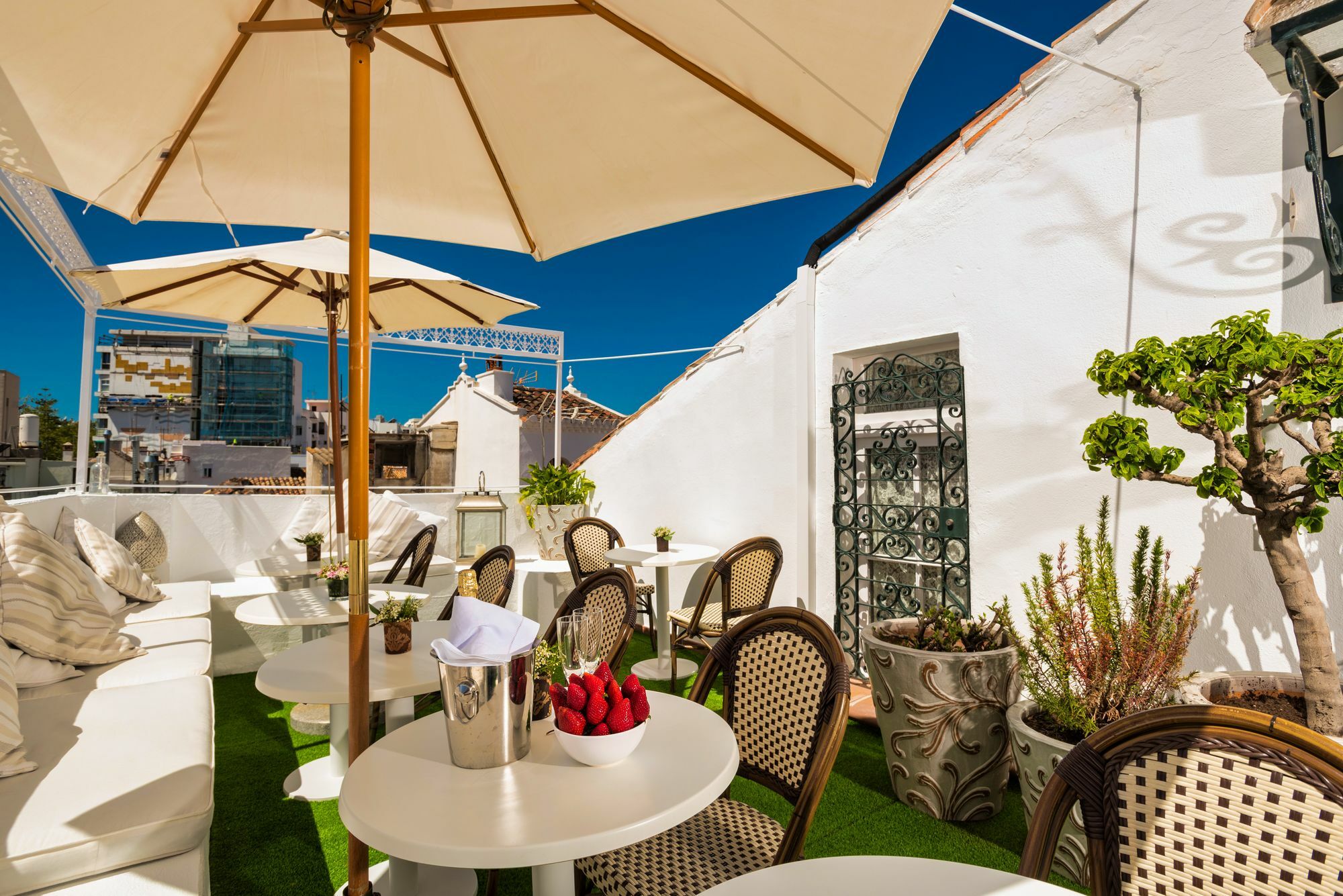 The Town House (Adults Only) Ξενοδοχείο Μαρμπέλλα Εξωτερικό φωτογραφία